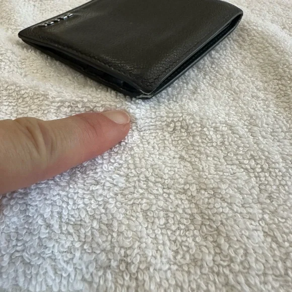 Prada Saffiano Black Leather Wallet Billfold - Picture 4 of 10